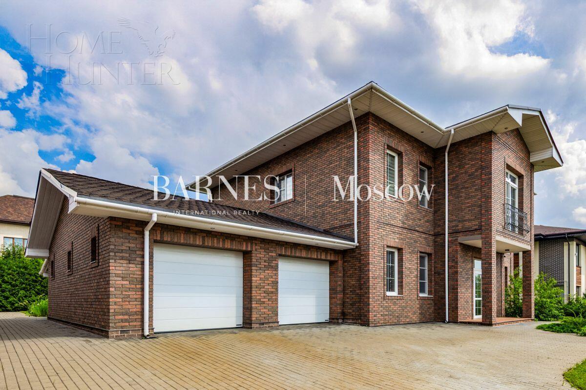 2-этажный коттедж 304 м² с отделкой