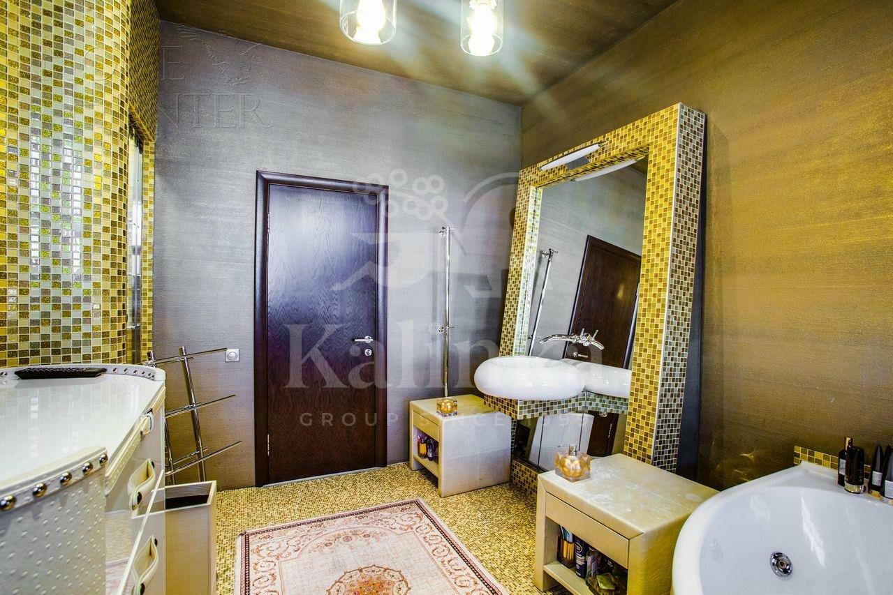 2-этажный коттедж 1 140 м² с отделкой