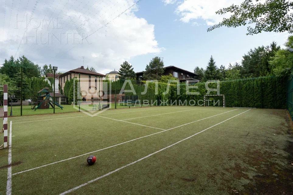 3-этажный коттедж 1 000 м² с отделкой