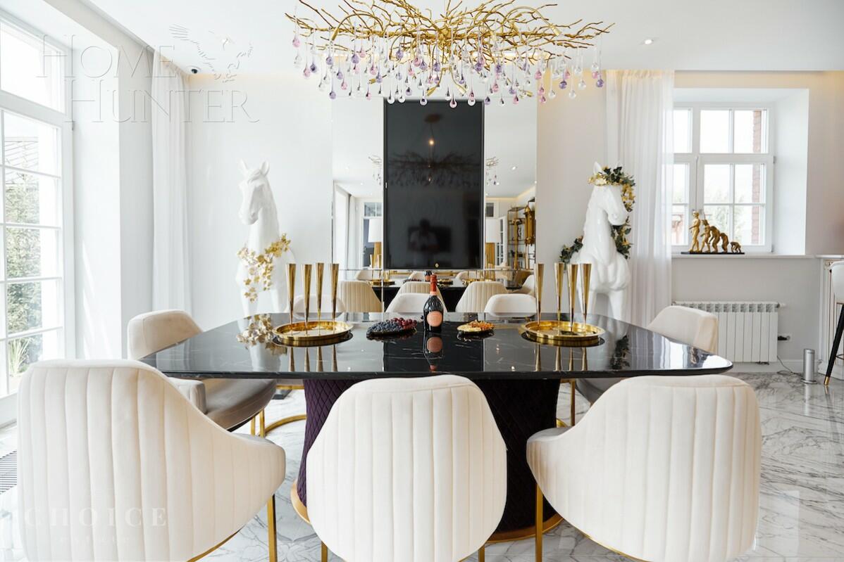 3-этажный коттедж 550 м² с отделкой