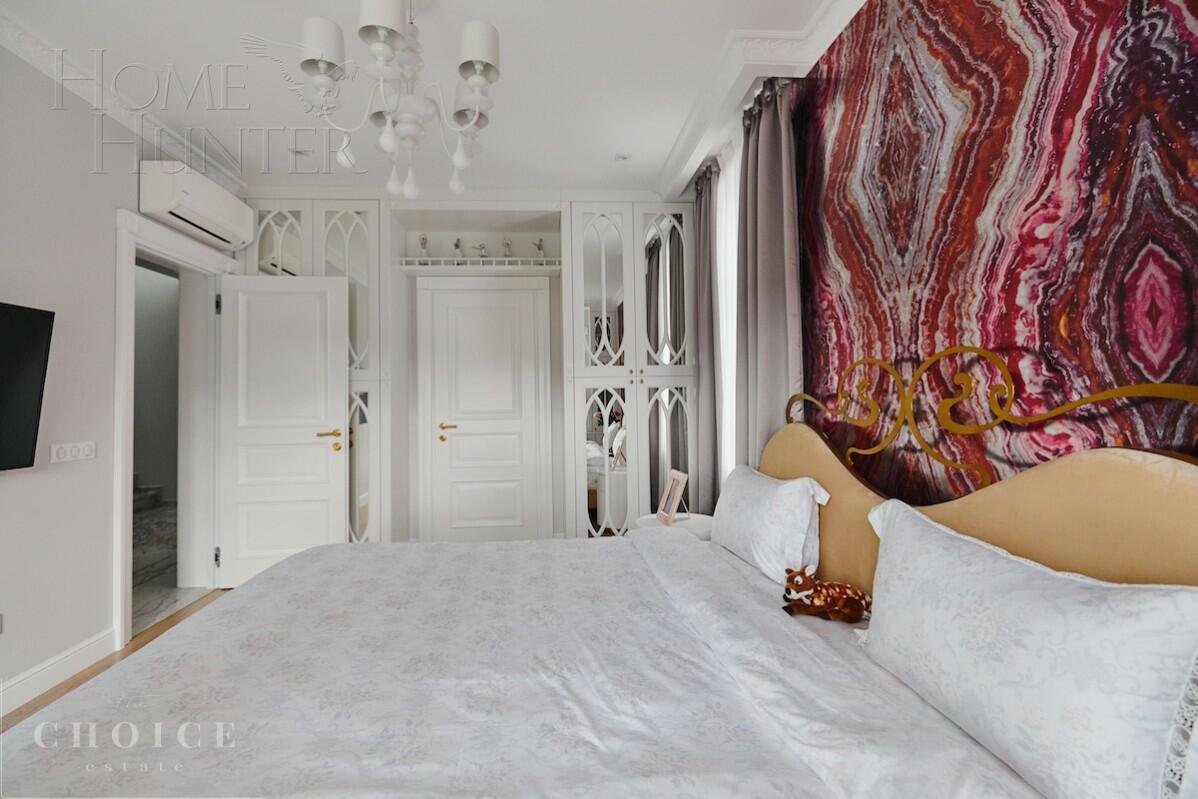 3-этажный коттедж 550 м² с отделкой