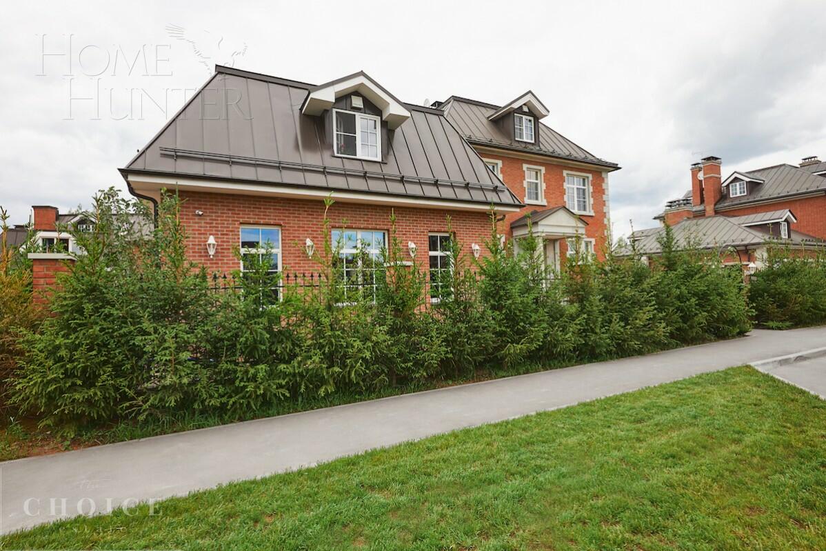 3-этажный коттедж 550 м² с отделкой