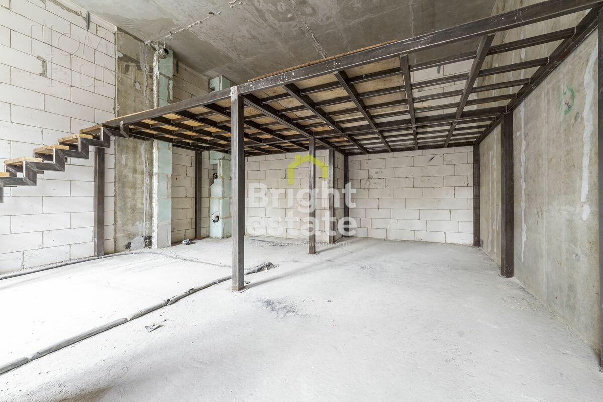 2-УРОВНЕВЫЕ АПАРТАМЕНТЫ БЕЗ ОТДЕЛКИ 68.4 М² НА 1 ЭТАЖЕ