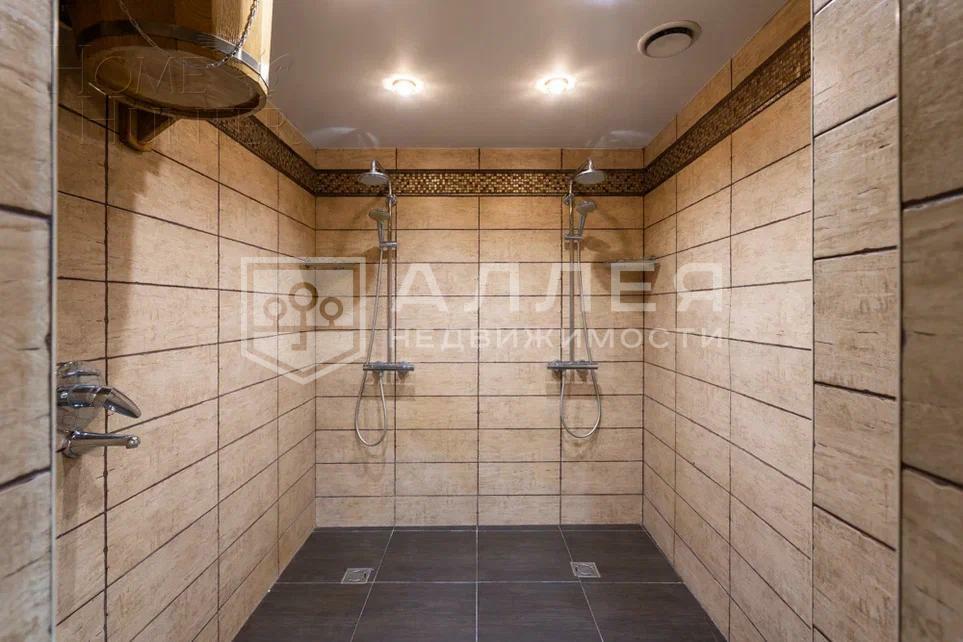 3-этажный коттедж 1 000 м² с отделкой