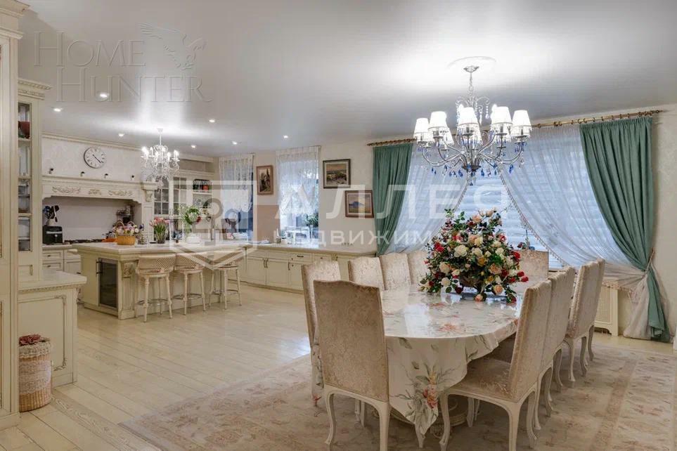 3-этажный коттедж 1 000 м² с отделкой