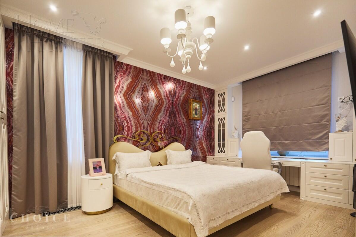 3-этажный коттедж 550 м² с отделкой