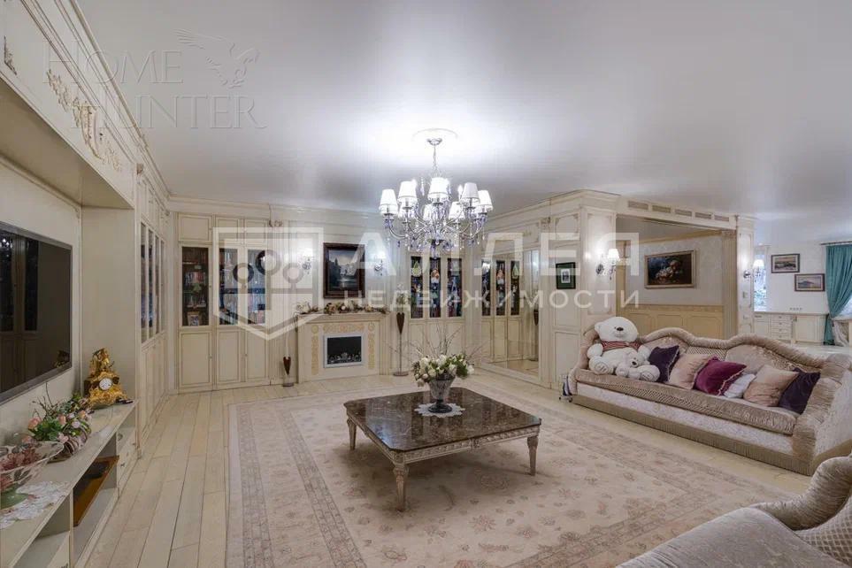 3-этажный коттедж 1 000 м² с отделкой