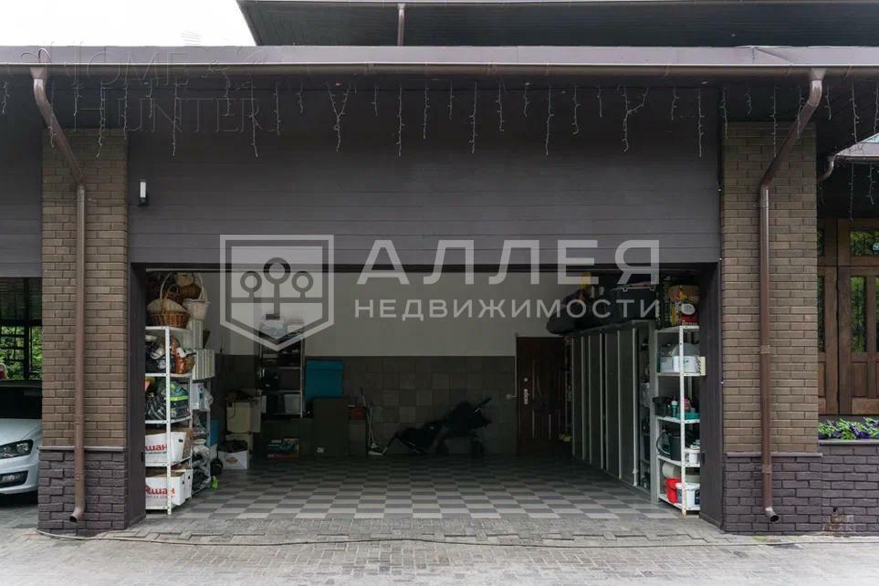 3-этажный коттедж 1 000 м² с отделкой