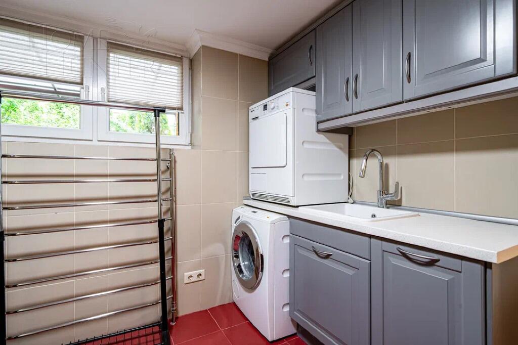 2-этажный таунхаус 380 м² с отделкой