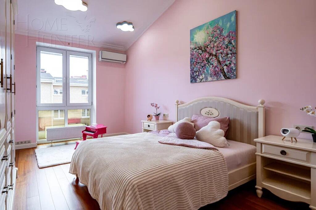 2-этажный таунхаус 380 м² с отделкой