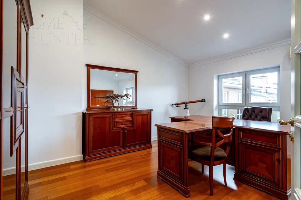 2-этажный таунхаус 380 м² с отделкой