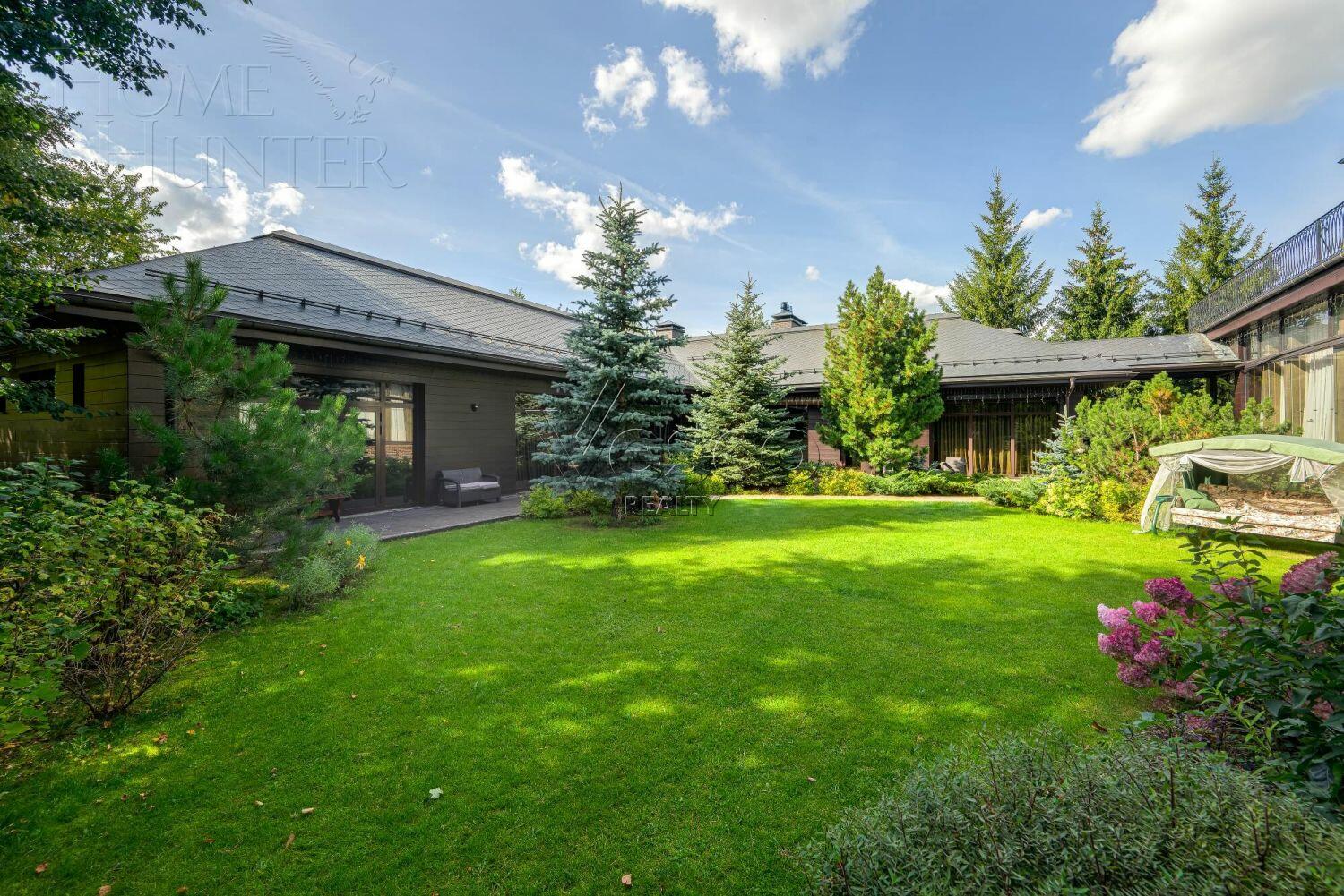 2-этажный коттедж 1 500 м² с отделкой