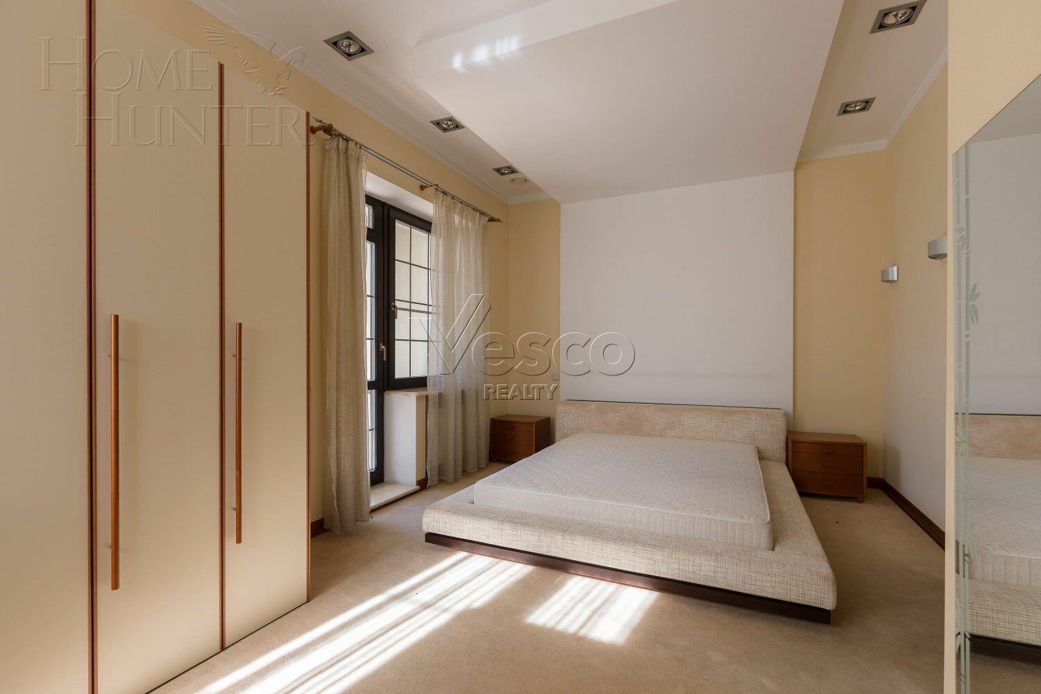 2-этажный коттедж 640 м² с отделкой