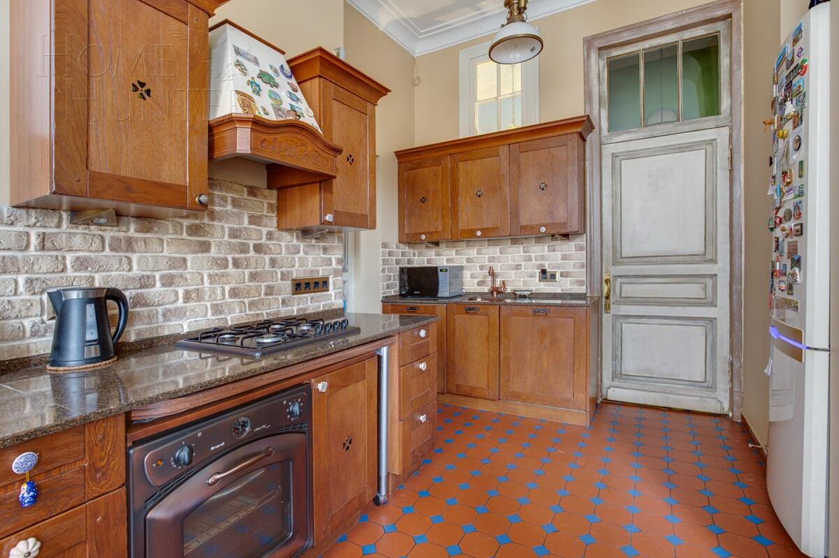 4-КОМН. КВАРТИРА С ОТДЕЛКОЙ 125 М² НА 4 ЭТАЖЕ