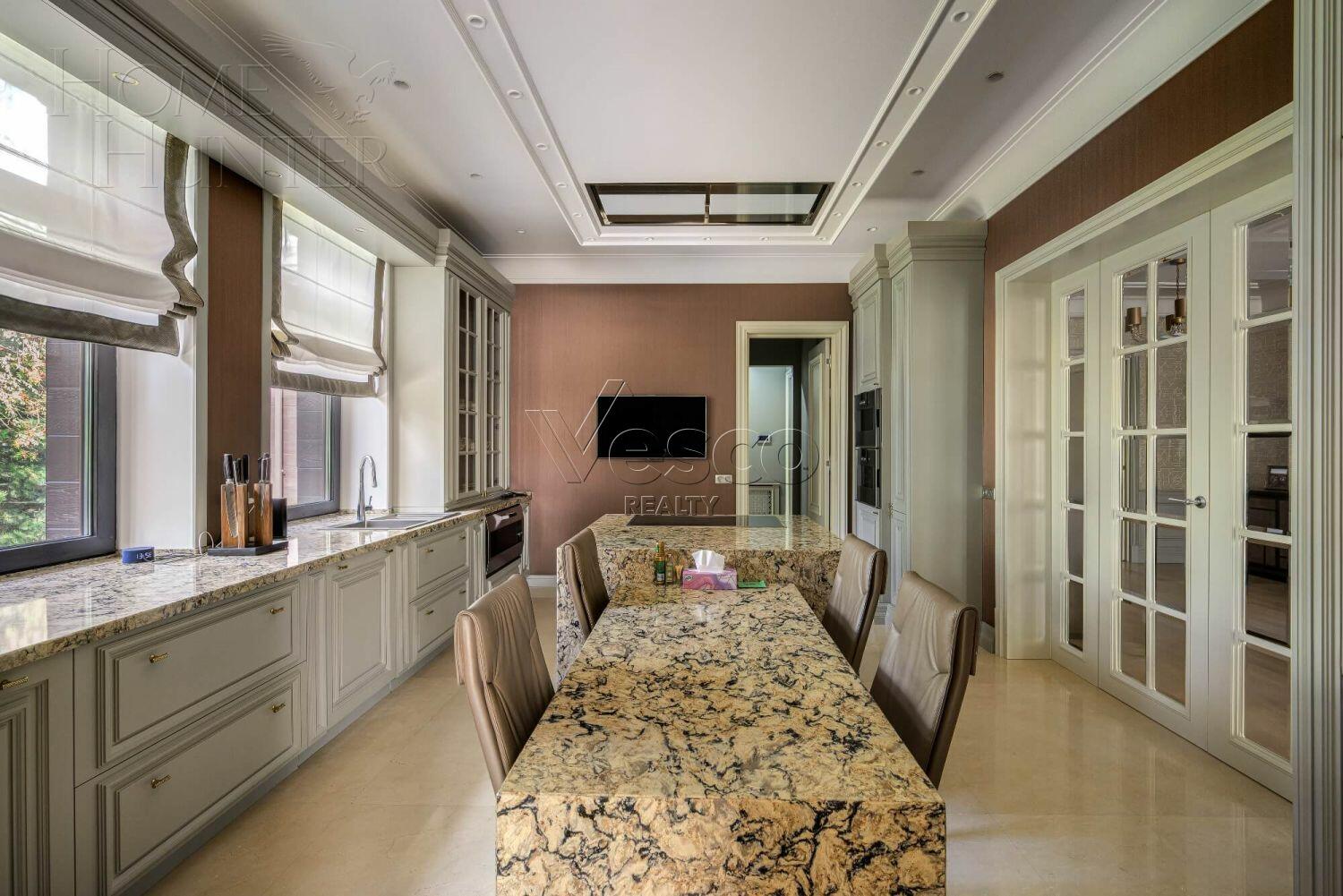 2-этажный коттедж 1 500 м² с отделкой