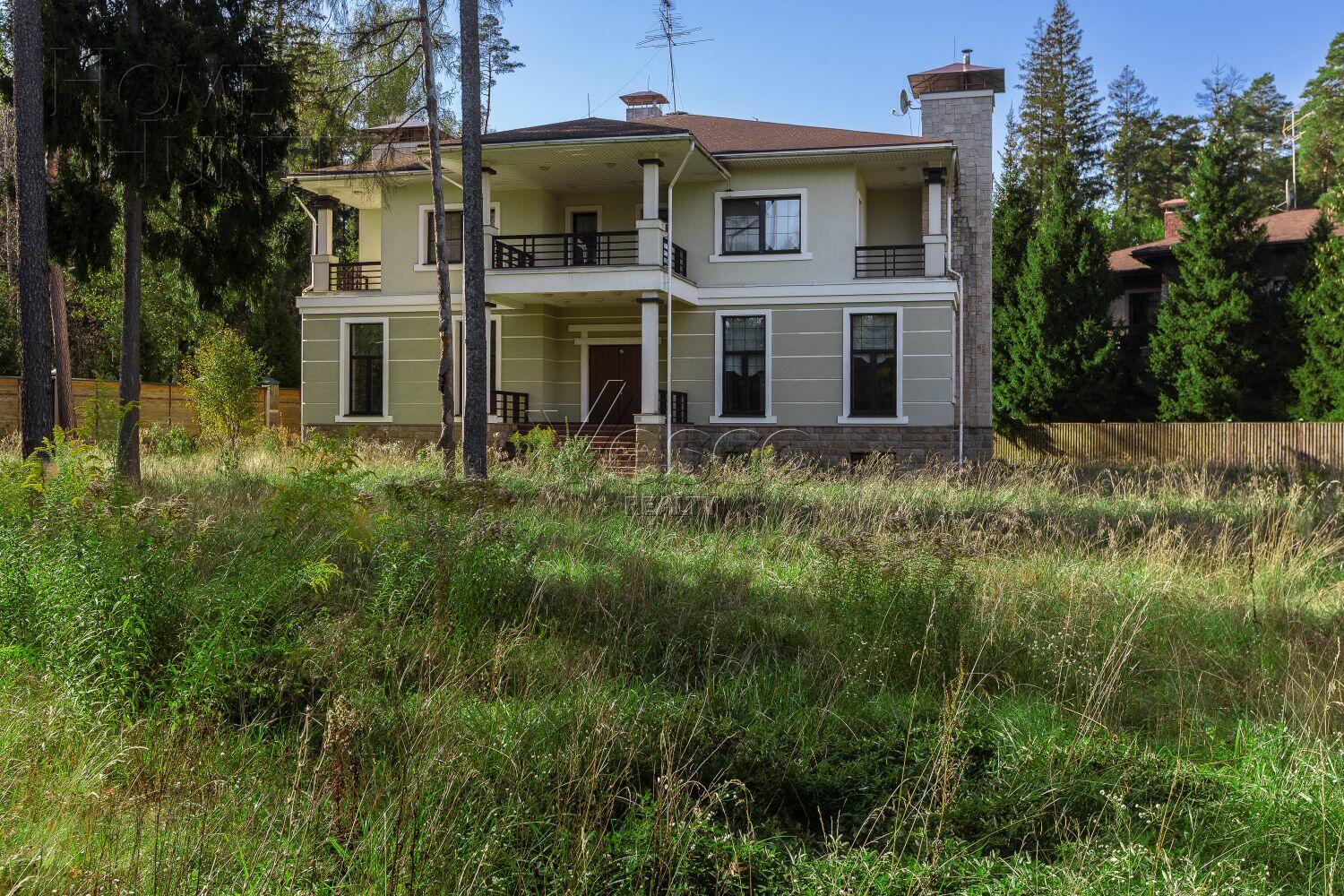 2-этажный коттедж 640 м² с отделкой