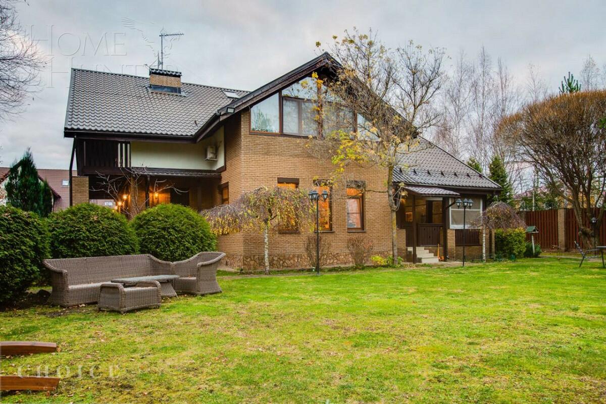 2-этажный коттедж 490 м² с отделкой