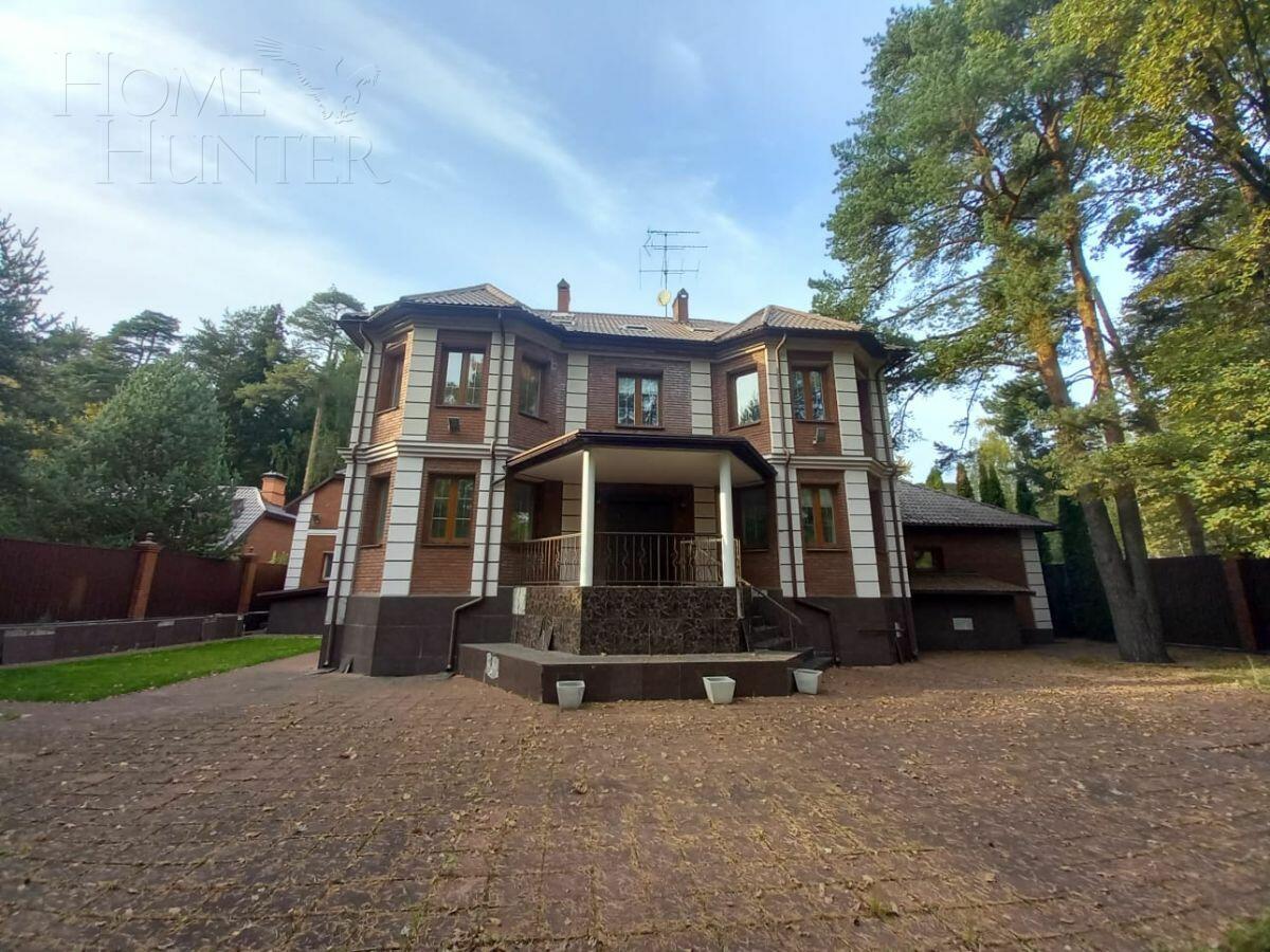 2-этажный коттедж 600 м² с отделкой