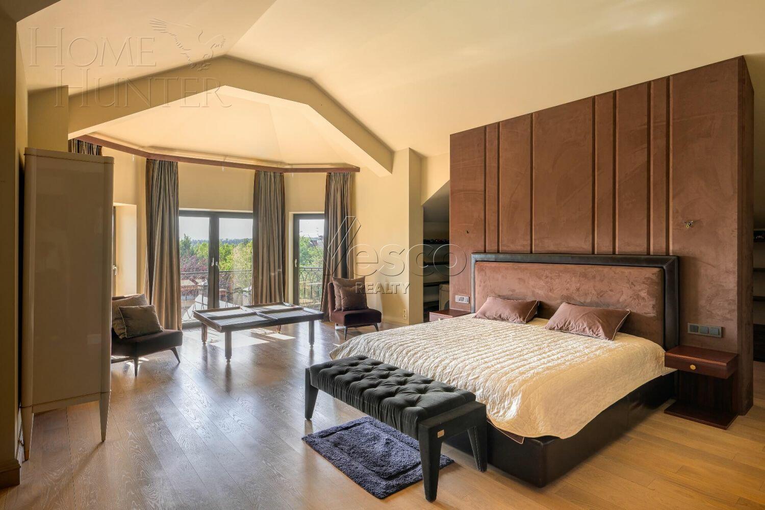 2-этажный коттедж 1 500 м² с отделкой