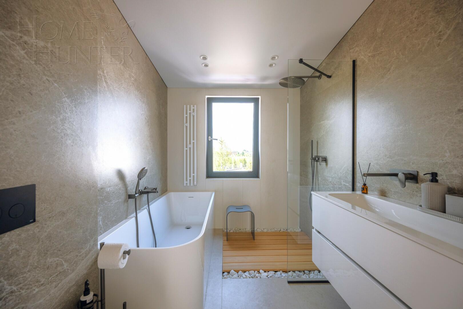 2-этажный коттедж 420 м² с отделкой