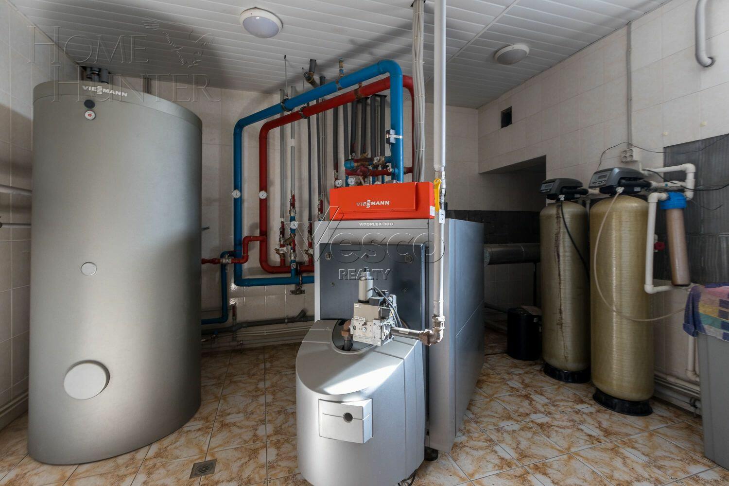 2-этажный коттедж 640 м² с отделкой