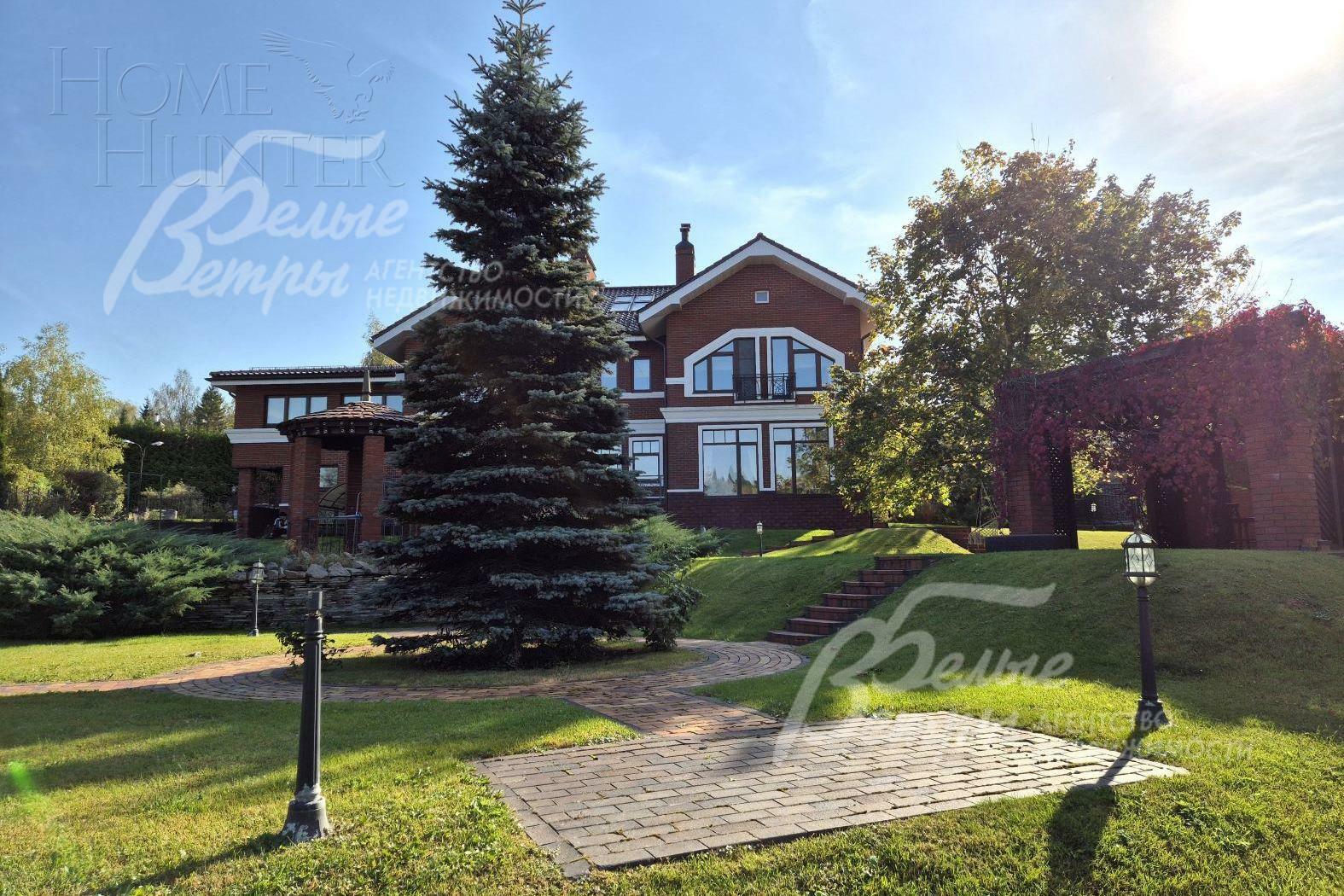 3-этажный коттедж 720 м² с отделкой