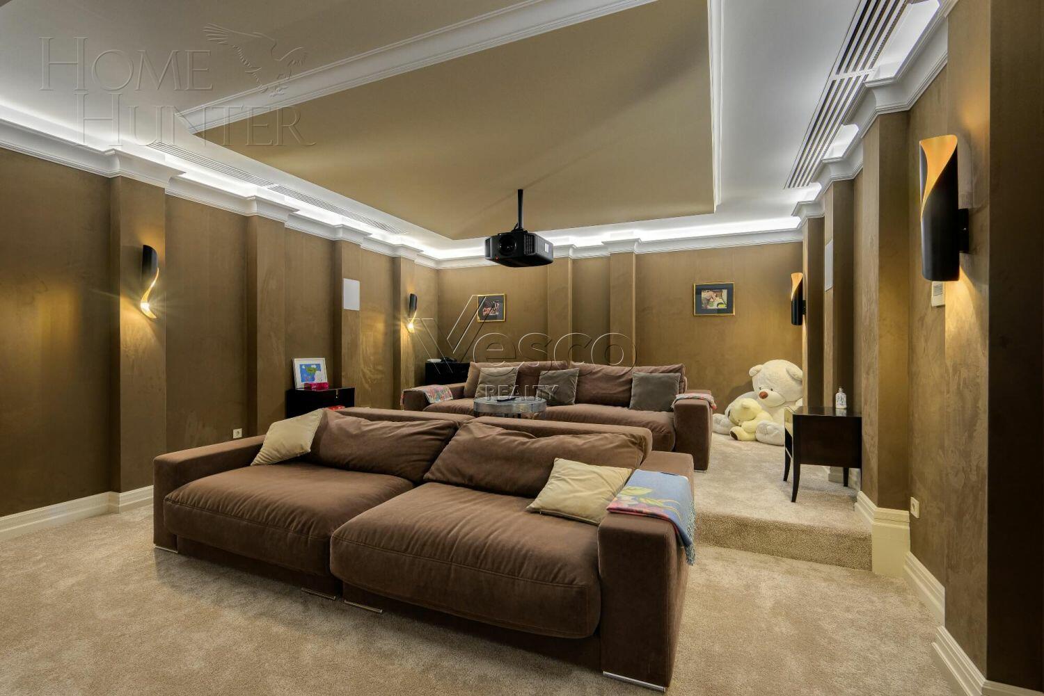 2-этажный коттедж 1 500 м² с отделкой