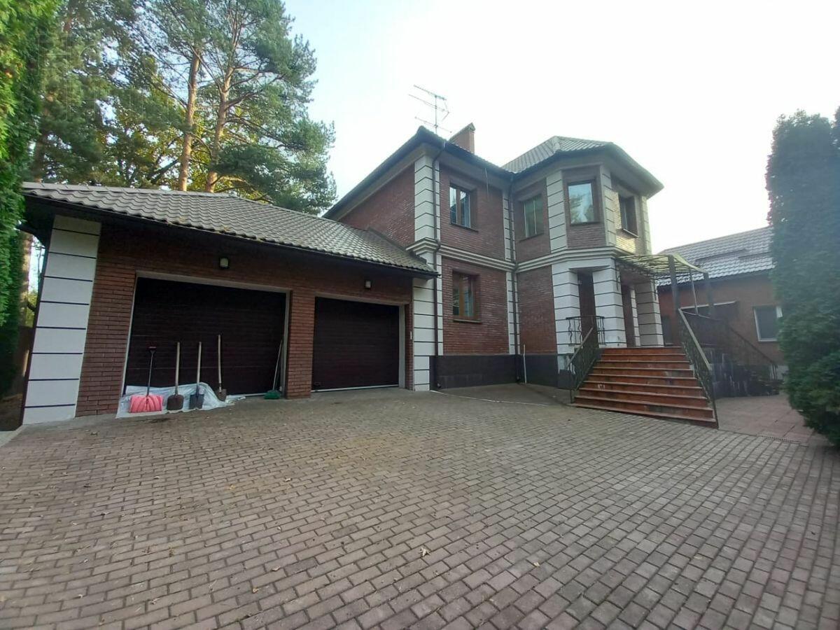 2-этажный коттедж 600 м² с отделкой