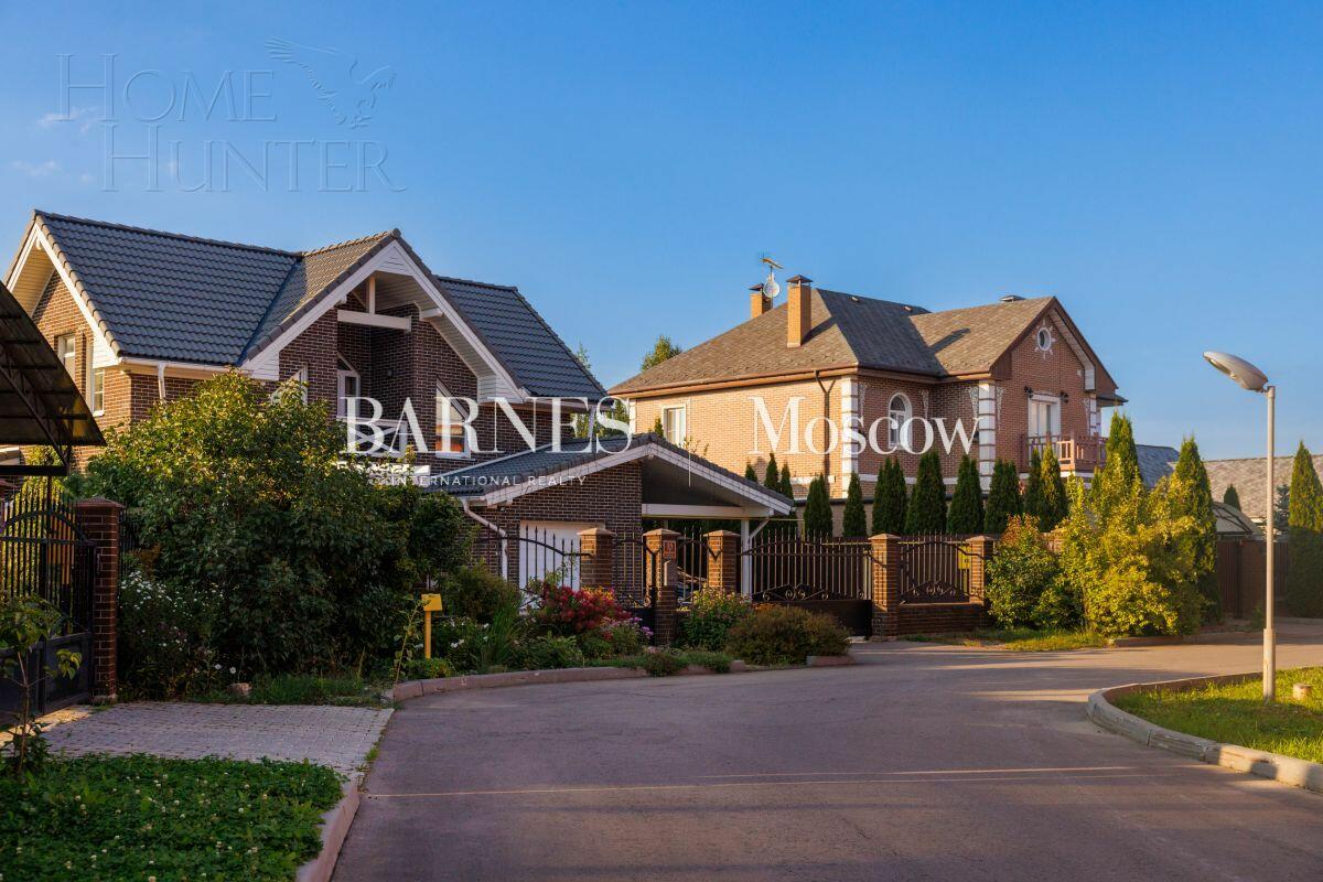 2-этажный коттедж 800 м² без отделки