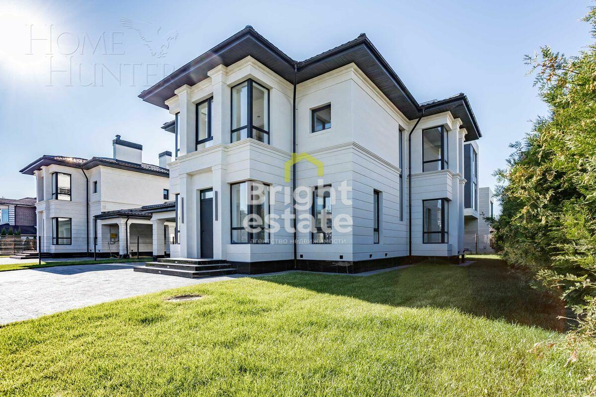 2-этажный коттедж 240 м² с отделкой