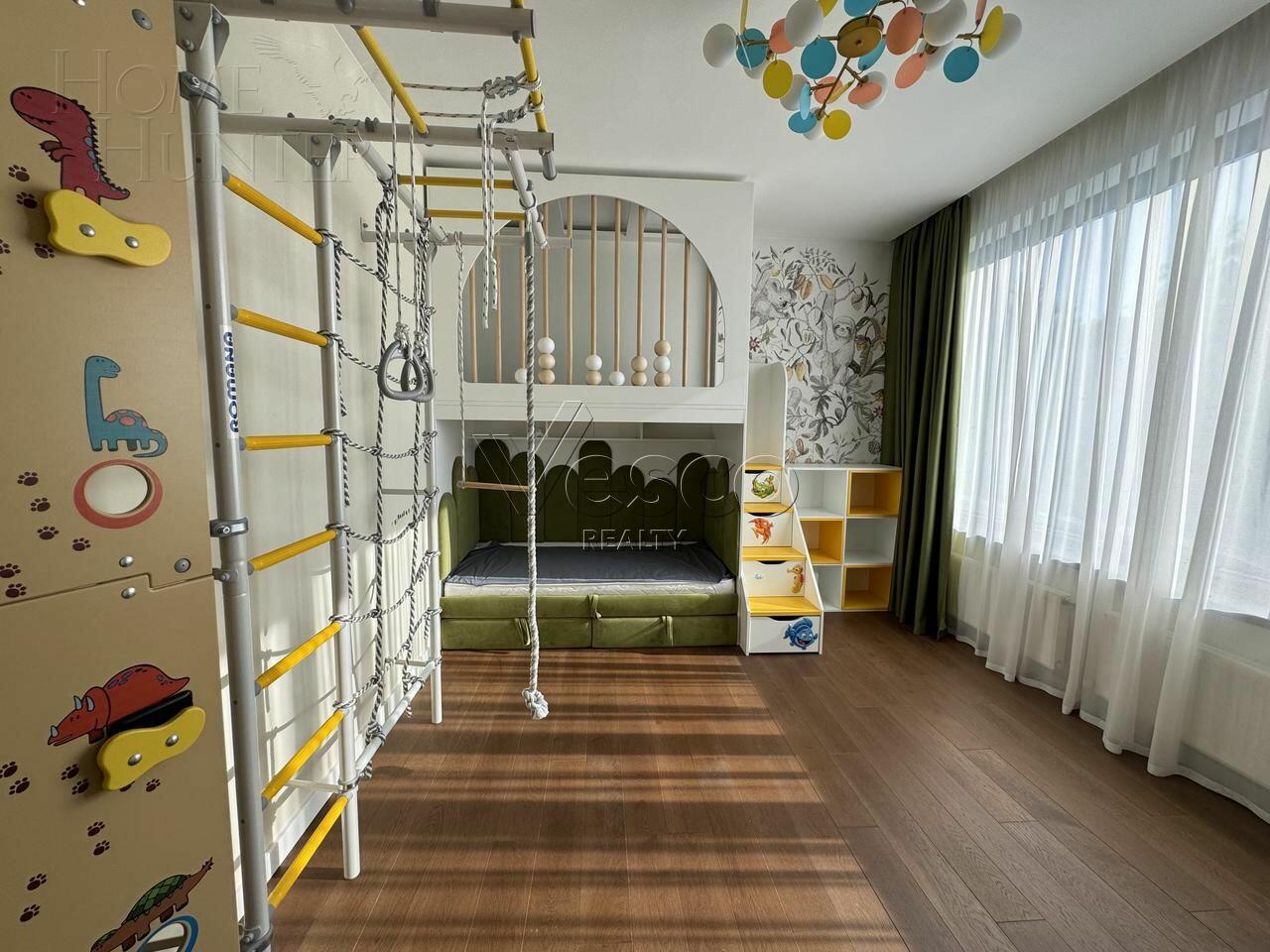 2-этажный коттедж 280 м² с отделкой