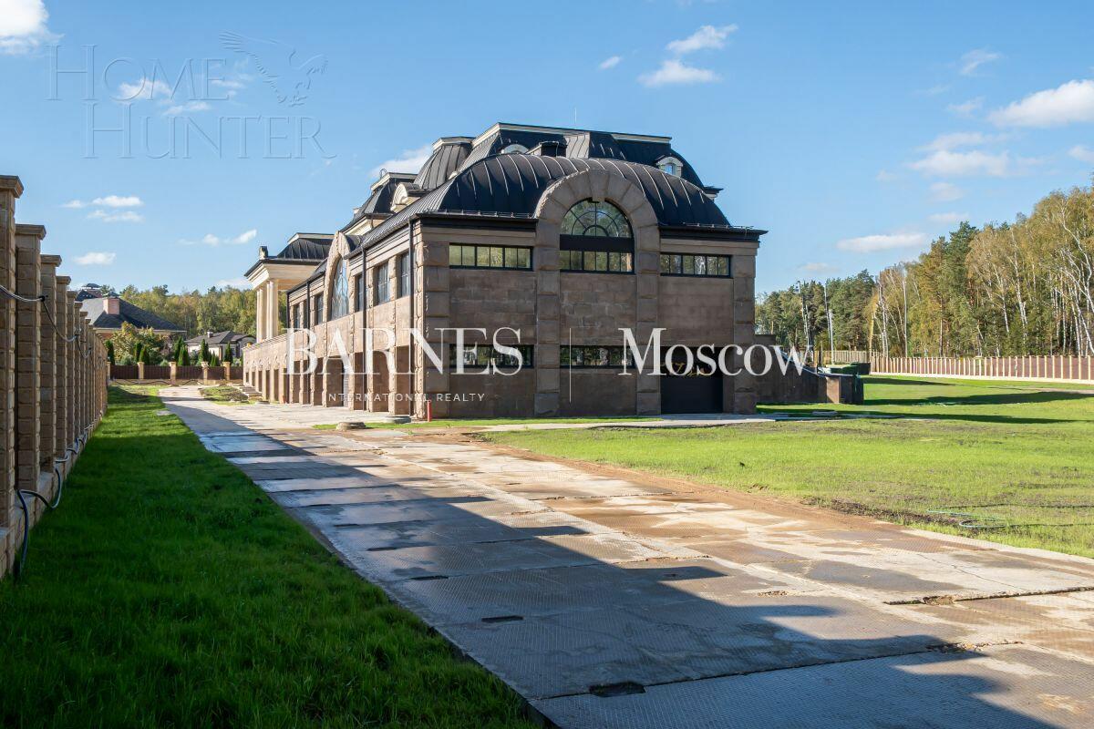 2-этажный коттедж 5 183 м² без отделки