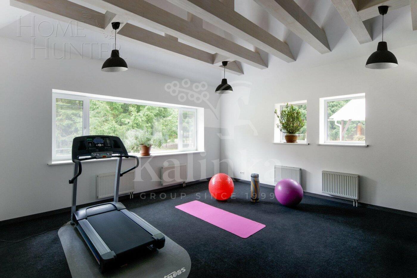 2-этажный коттедж 440 м² с отделкой