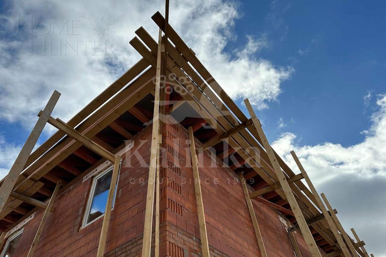 2-этажный коттедж 190 м² без отделки