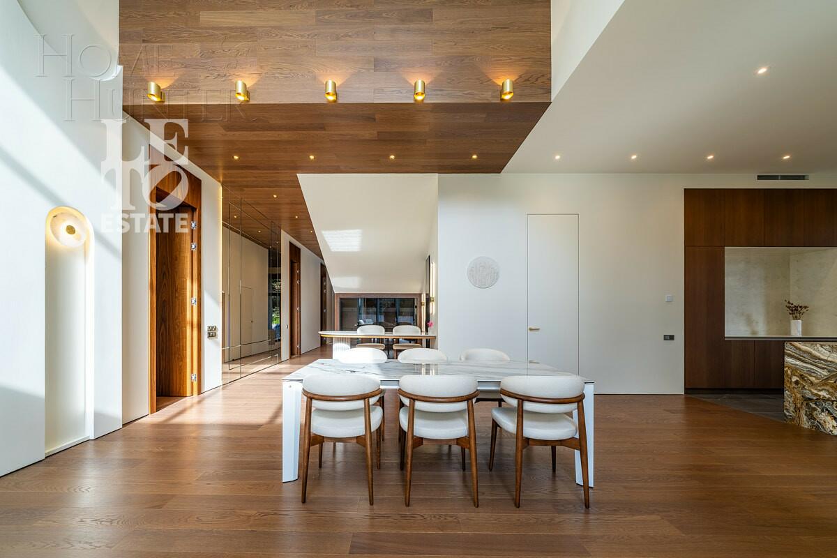 2-этажный коттедж 747 м² с отделкой