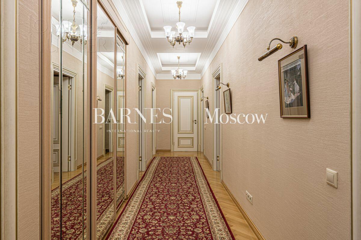 4-КОМН. КВАРТИРА С ОТДЕЛКОЙ 130 М² НА 4 ЭТАЖЕ