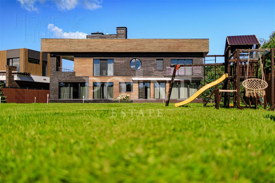 2-этажный коттедж 600 м² с отделкой