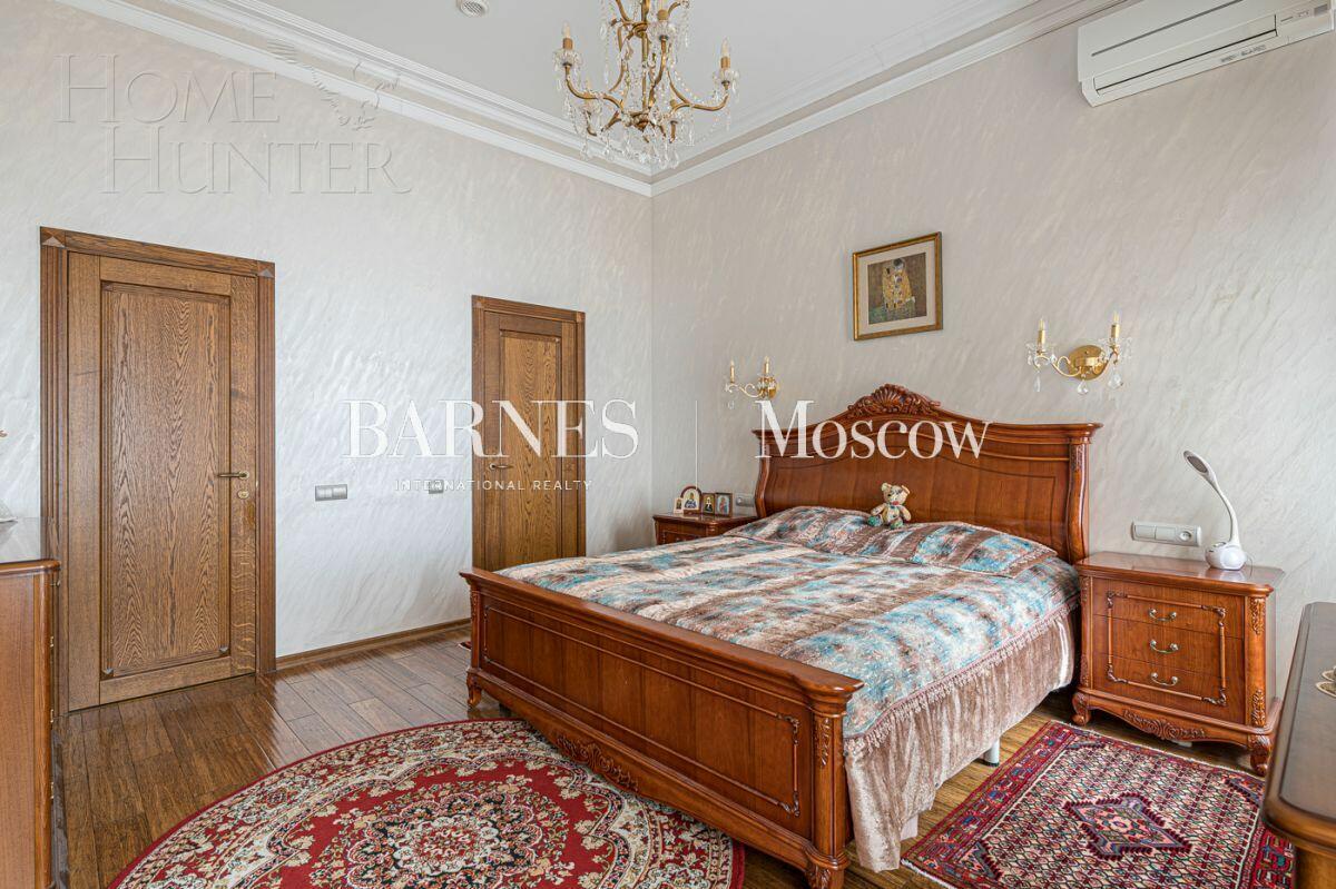 3-КОМН. КВАРТИРА С ОТДЕЛКОЙ 140 М² НА 2 ЭТАЖЕ