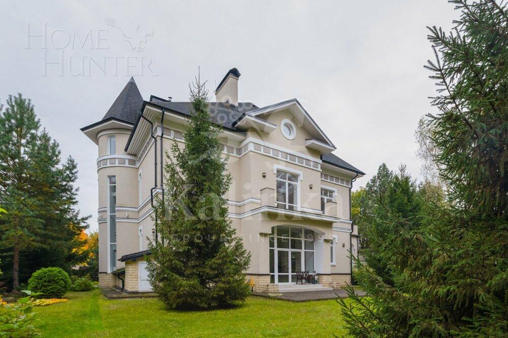 2-этажный коттедж 800 м² с отделкой