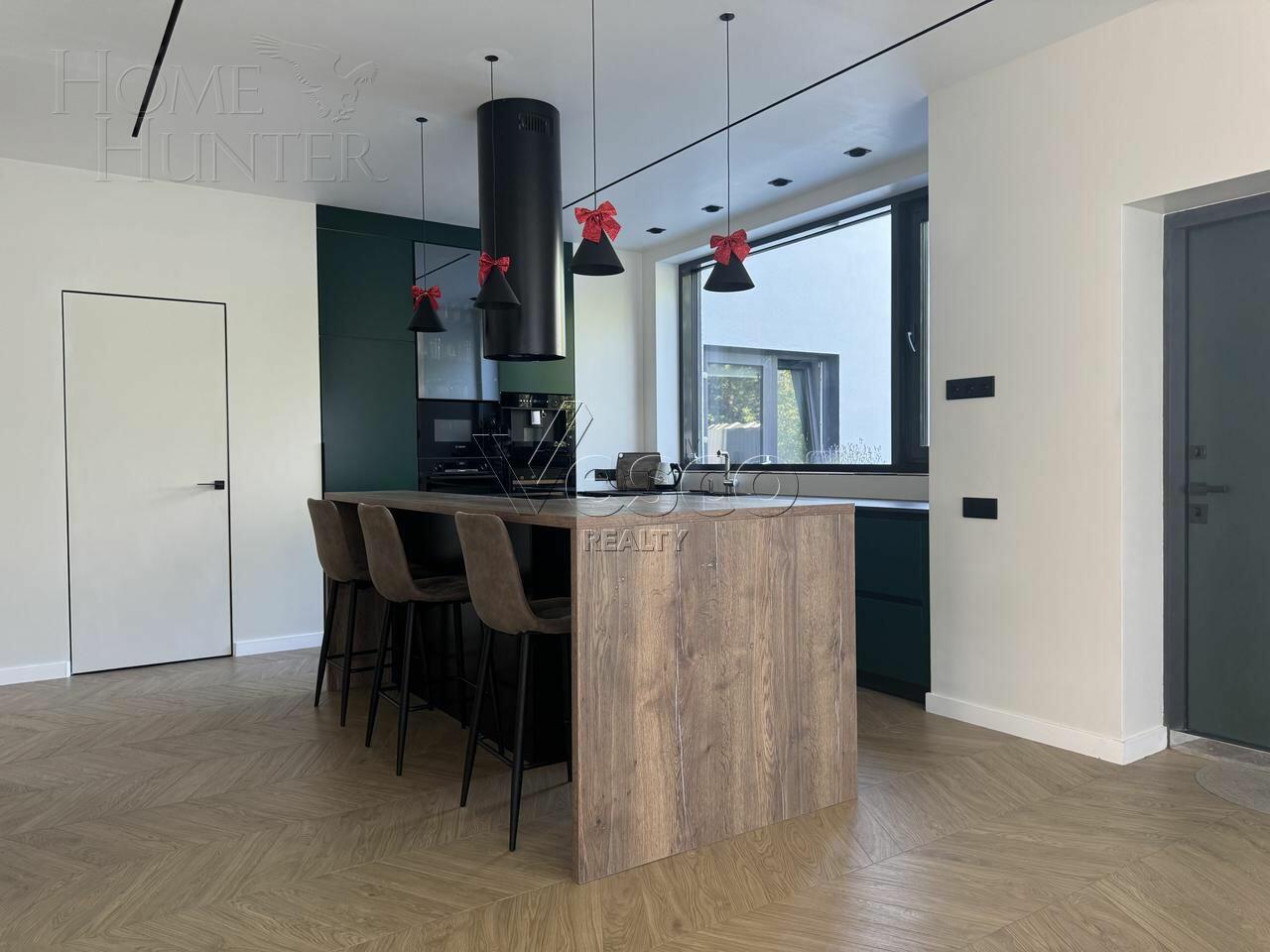 2-этажный коттедж 280 м² с отделкой