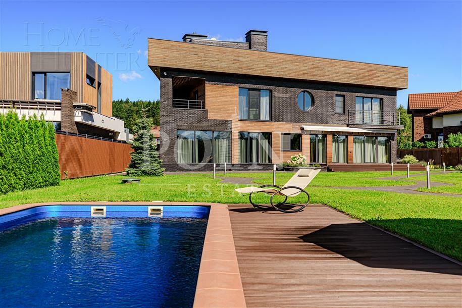 2-этажный коттедж 600 м² с отделкой