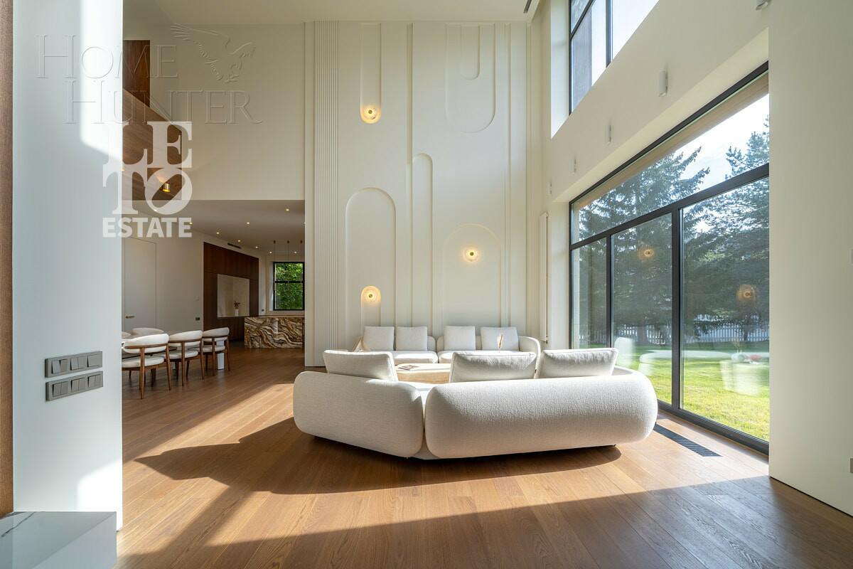 2-этажный коттедж 747 м² с отделкой