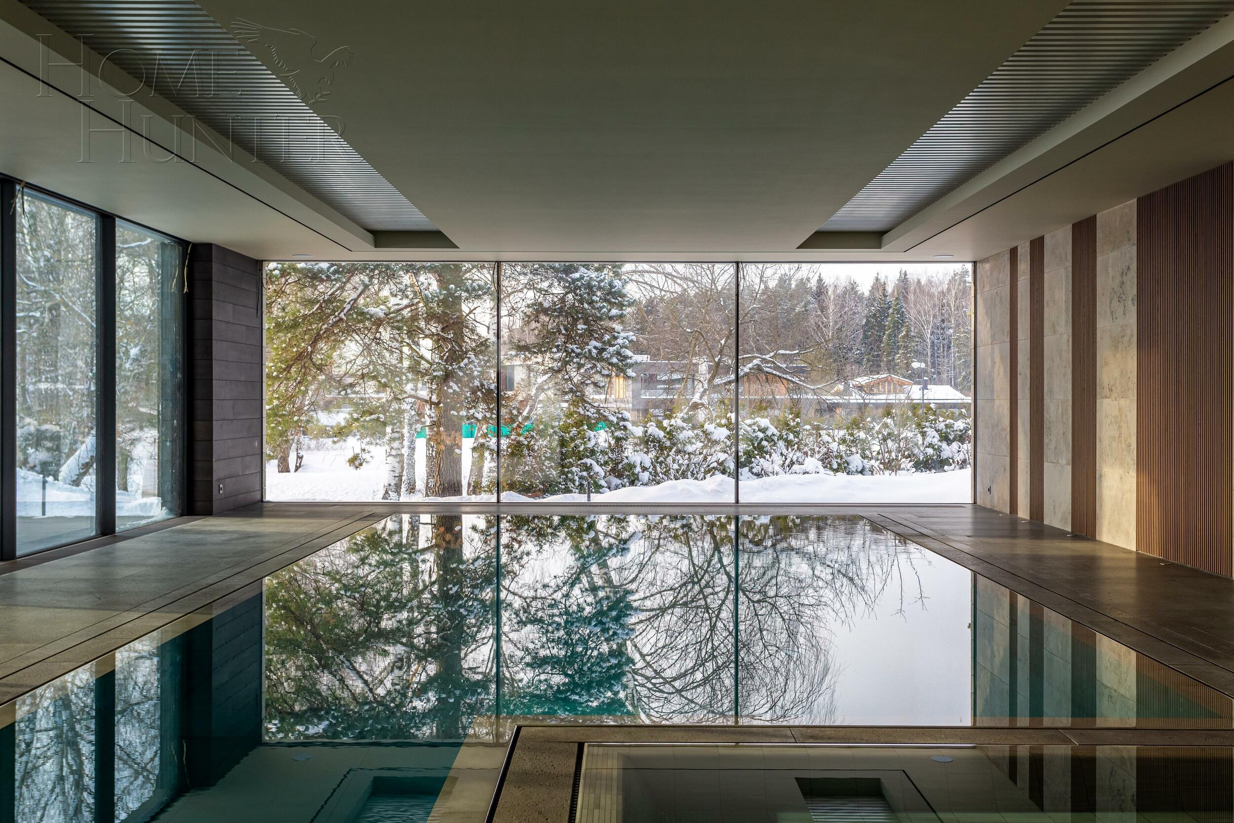 2-этажный коттедж 2 100 м² с отделкой