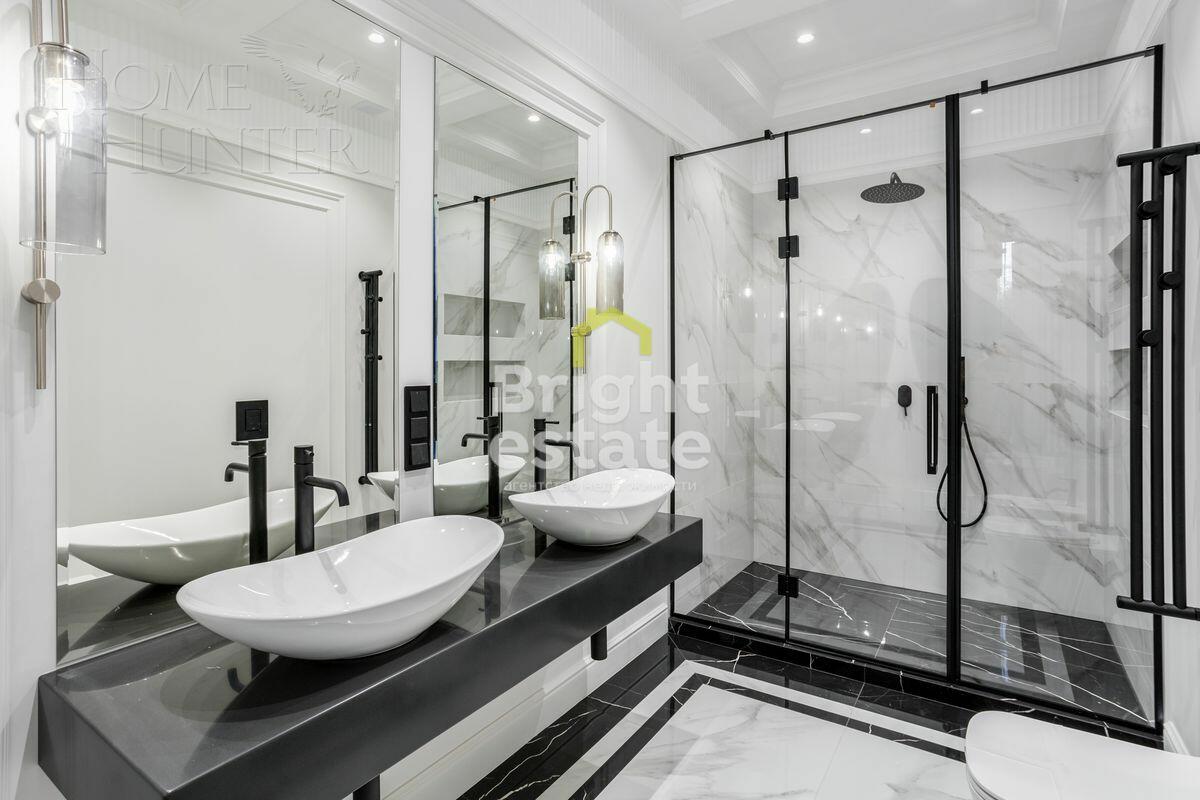 2-этажный коттедж 240 м² с отделкой