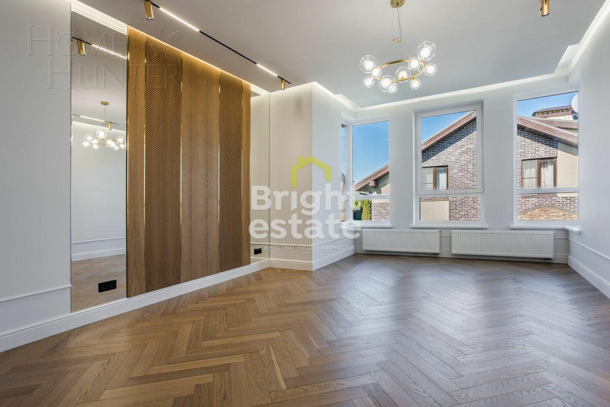 2-этажный коттедж 240 м² с отделкой