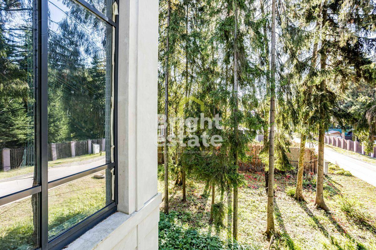 2-этажный коттедж 520 м² без отделки