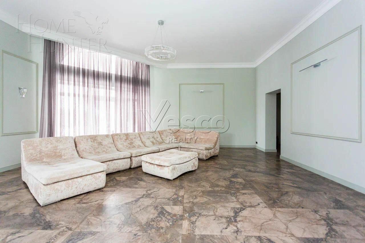 2-этажный коттедж 325 м² с отделкой