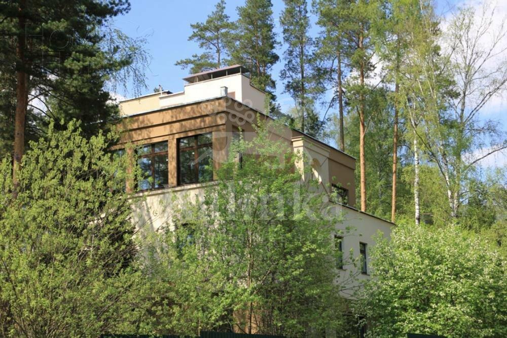 2-этажный коттедж 740 м² без отделки