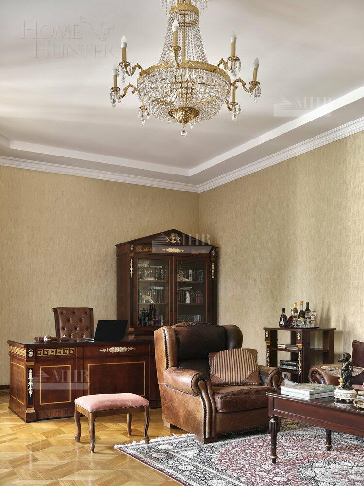 2-этажный коттедж 1 100 м² с отделкой