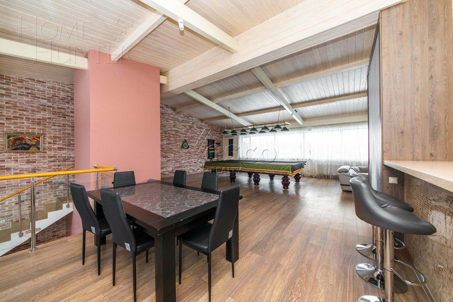 2-этажный таунхаус 600 м² с отделкой